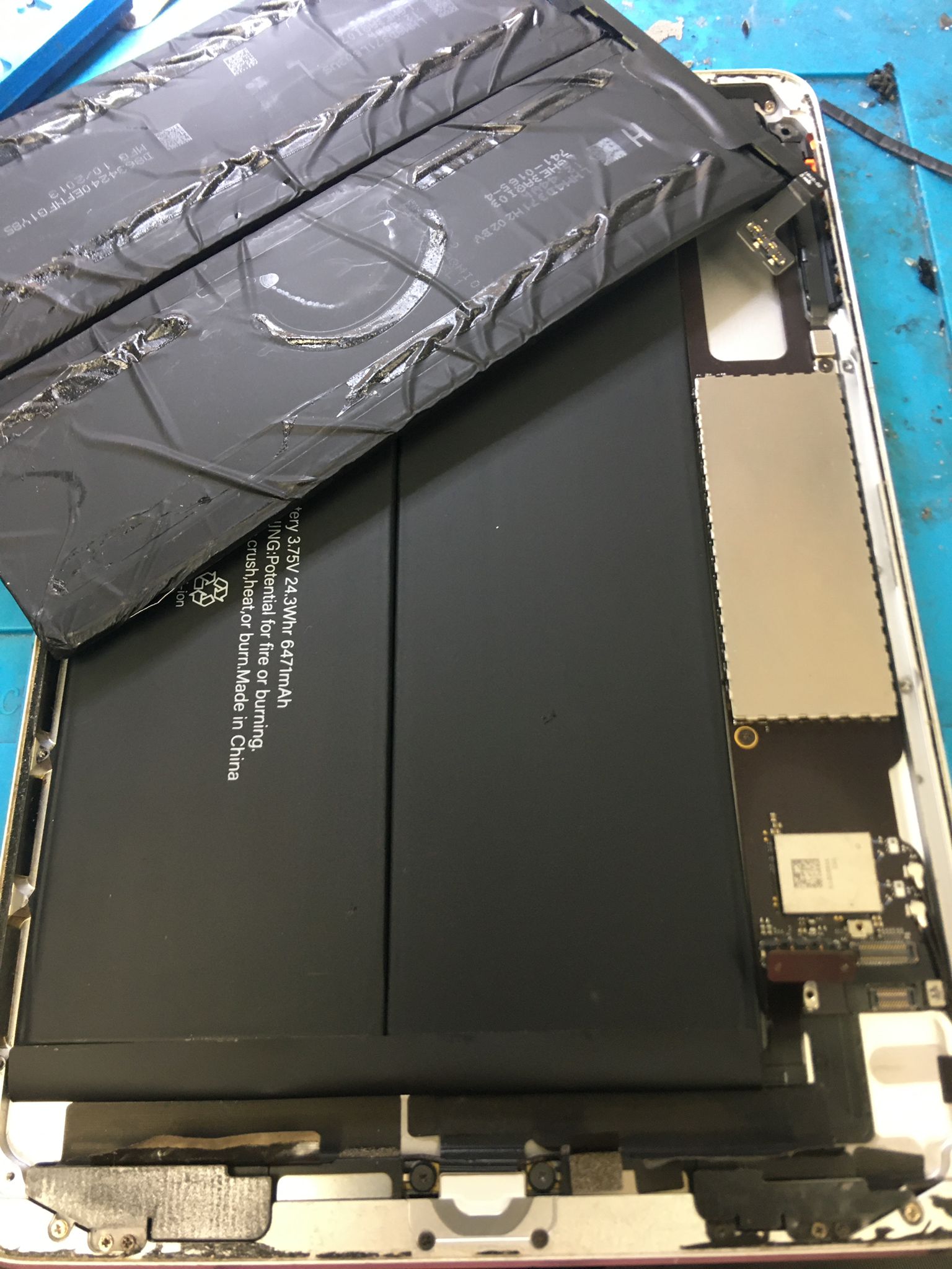 Apple iPad Air Pro Mini Screen and Battery Replacement Near Me in Richmond Hill