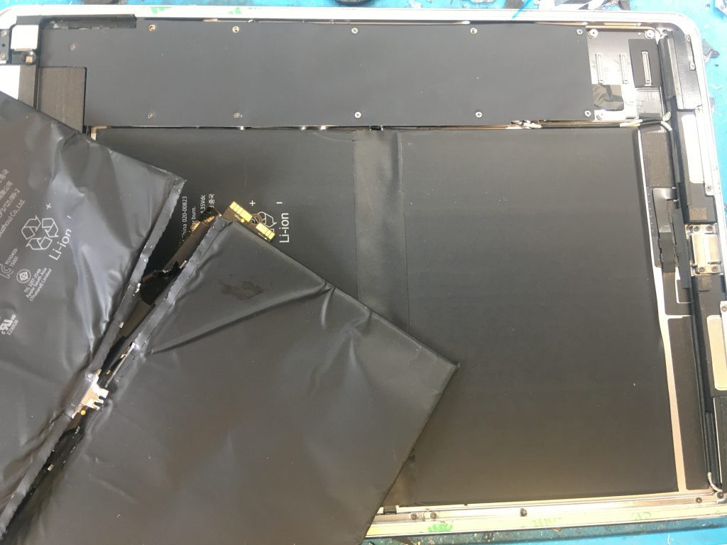 Apple iPad Pro, Air, Mini Screen & Battery Replacement Near Me in Richmond Hill Apple iPad battery replacement near me in Richmond Hill for iPad Pro, Air, and mini