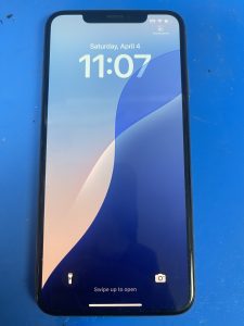 OEM vs OLED vs Aftermarket iPhone Screens: Which Screen Replacement Is Best? OEM vs OLED vs aftermarket iPhone screen replacement comparison