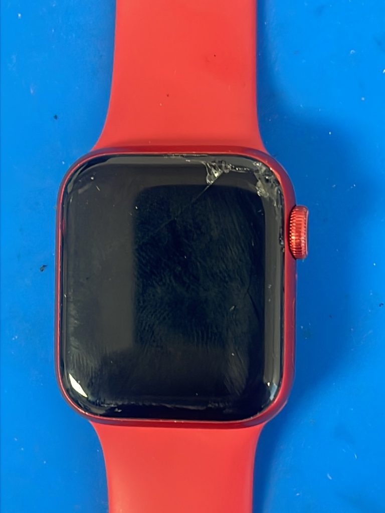 Apple Watch repair near me in Richmond Hill for screen, battery, and charging issues