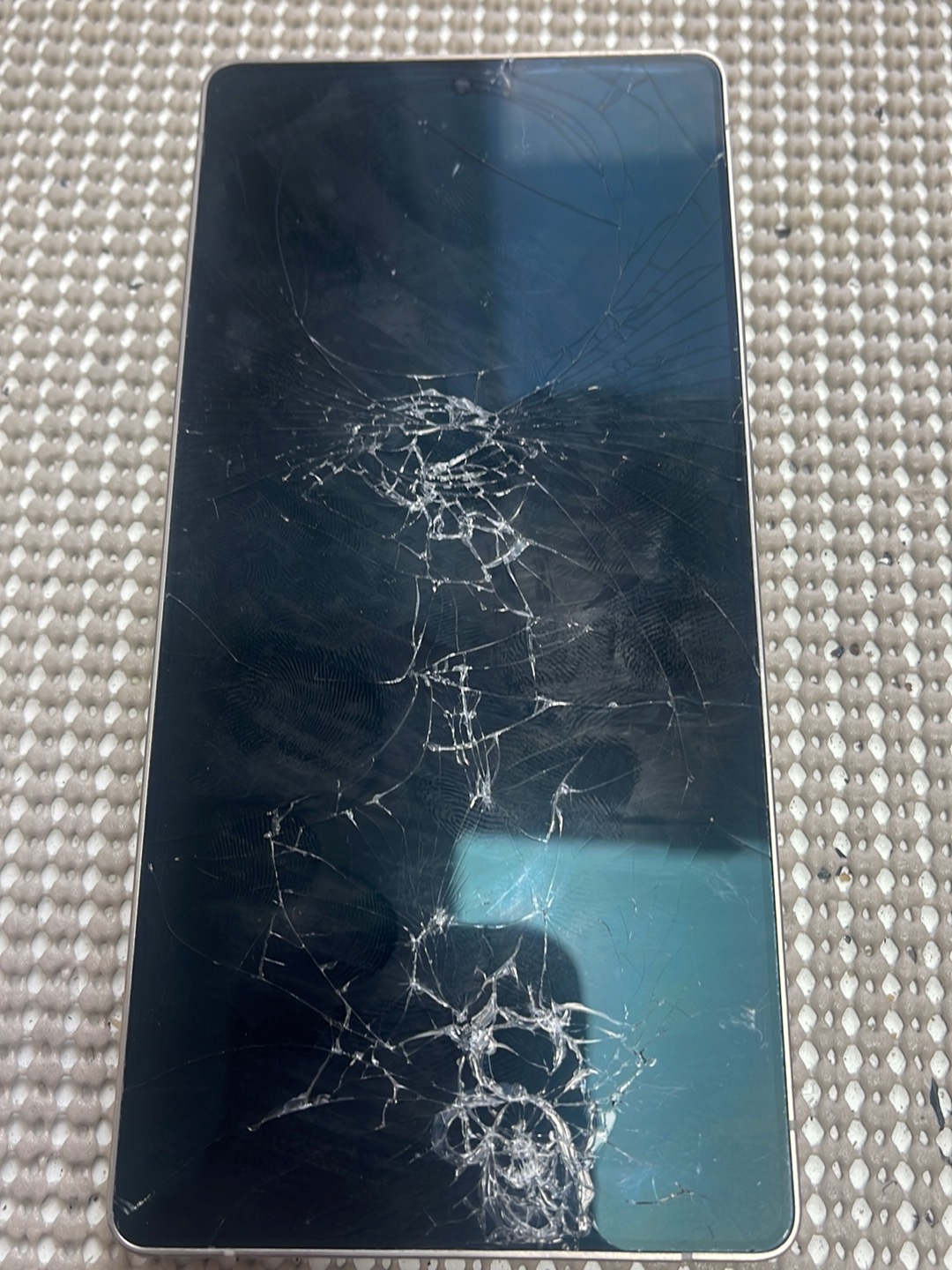 Phone Repair Near Me Richmond Hill | Professional Mobile Phone Repair Shop for All Brands