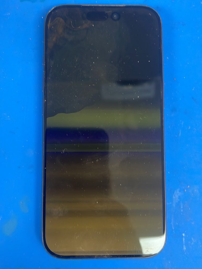 15 Expert Reasons to Replace a Cracked iPhone Screen | OEM vs OLED vs Original Apple Display (2026) Cracked iPhone screen before professional OLED and OEM display replacement in Richmond Hill