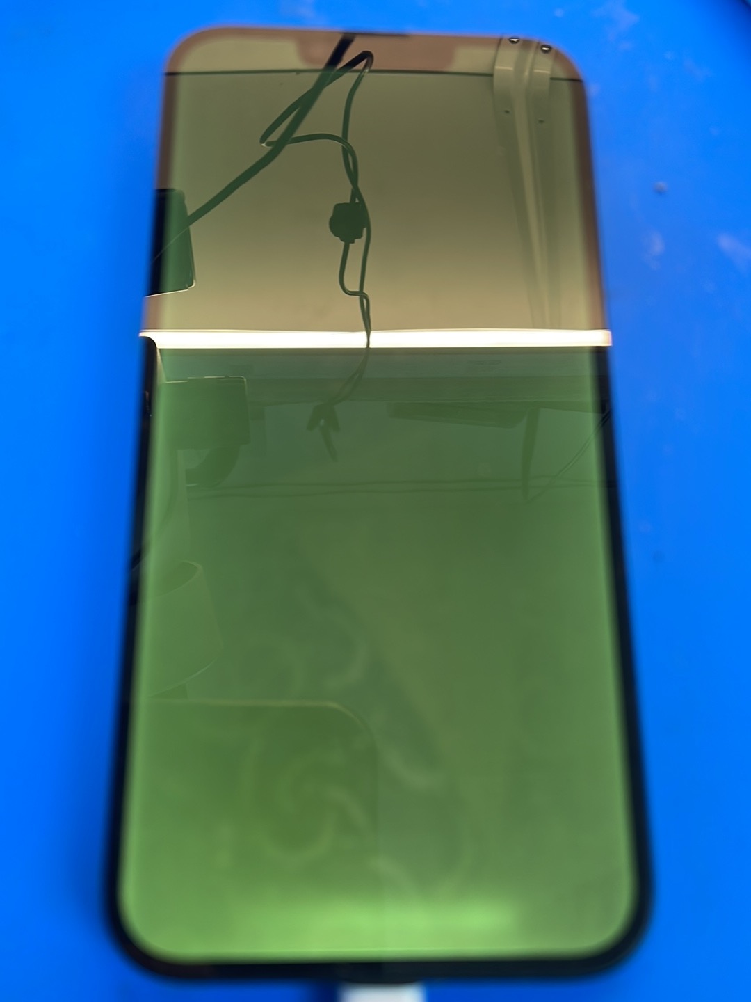 15 Expert Reasons to Replace a Cracked iPhone Screen | OEM vs OLED vs Original Apple Display (2026) 15 Expert Reasons to Replace a Cracked iPhone Screen | OEM vs OLED vs Original Apple Display (2026)