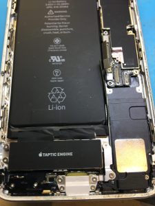 iPhone repair near me in Richmond Hill for screen battery and charging problems